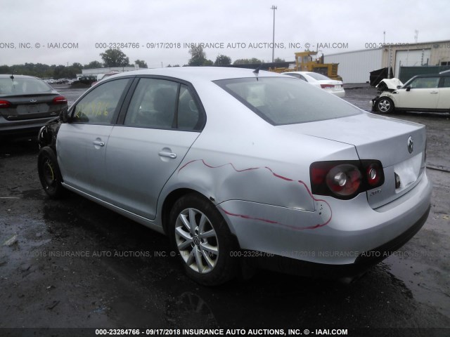 3VWRZ7AJ5AM121356 - 2010 VOLKSWAGEN JETTA SE/SEL SILVER photo 3