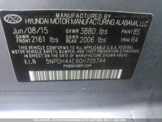 5NPDH4AE9GH705744 - 2016 HYUNDAI ELANTRA SE/SPORT/LIMITED SILVER photo 9