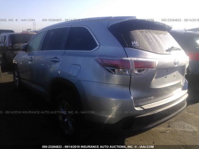 5TDKKRFH6ES030841 - 2014 TOYOTA HIGHLANDER XLE ვერცხლისფერი ფოტო 3