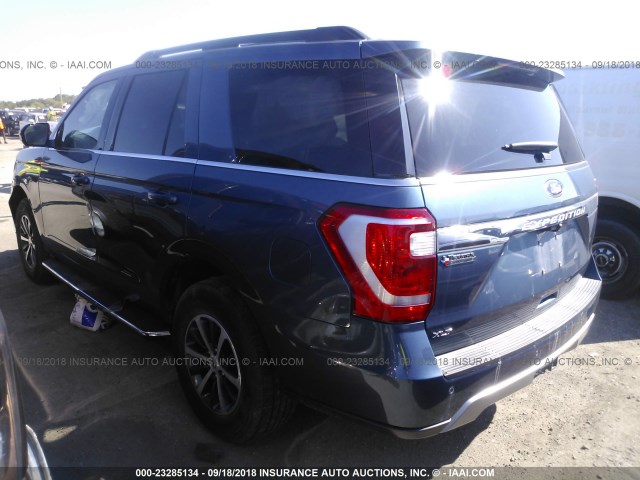 1FMJU1HT5JEA28356 - 2018 FORD EXPEDITION XLT BLUE photo 3