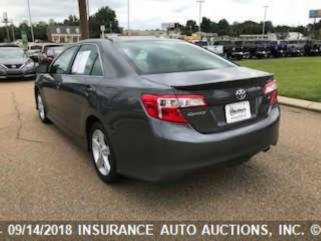 4T1BF1FK8EU790939 - 2014 TOYOTA CAMRY L/SE/LE/XLE 灰色 照片 3