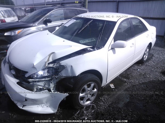 4T1BE32K24U378616 - 2004 TOYOTA CAMRY LE/XLE/SE Ақ фото 2