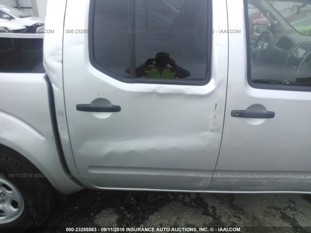 1N6DD0ER3HN706968 - 2017 NISSAN FRONTIER S/SV/SL/PRO-4X SILVER photo 6