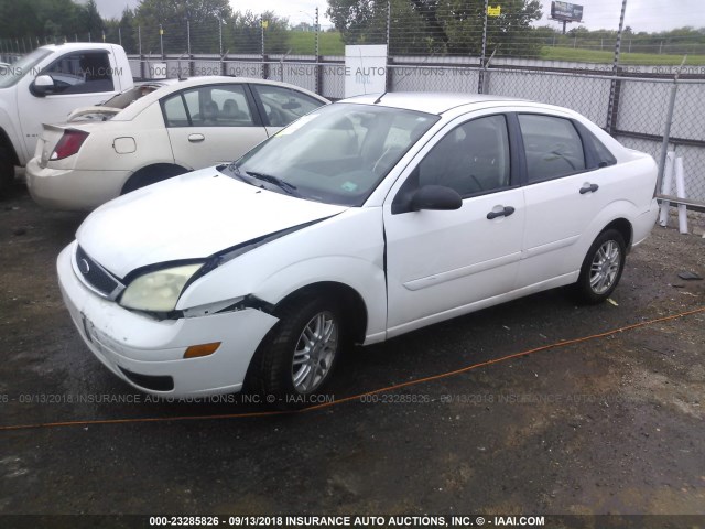 1FAFP34N27W122403 - 2007 FORD FOCUS ZX4/S/SE/SES თეთრი ფოტო 2