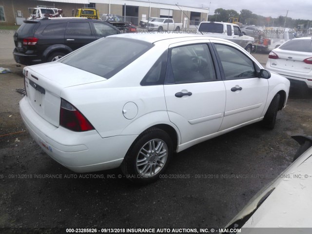 1FAFP34N27W122403 - 2007 FORD FOCUS ZX4/S/SE/SES თეთრი ფოტო 4