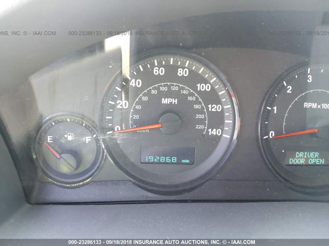 1J4GS48K15C598797 - 2005 JEEP GRAND CHEROKEE LAREDO/COLUMBIA/FREEDOM 银色 照片 7