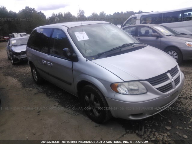 1D4GP45R65B416173 - 2005 DODGE CARAVAN SXT SILVER photo 1