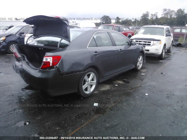 4T1BF1FK3EU809753 - 2014 TOYOTA CAMRY L/SE/LE/XLE Boz foto 4