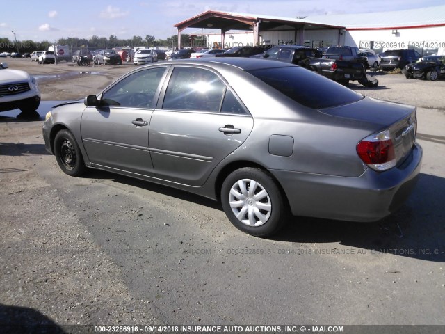4T1BE32K26U729060 - 2006 TOYOTA CAMRY LE/XLE/SE Сұр фото 3