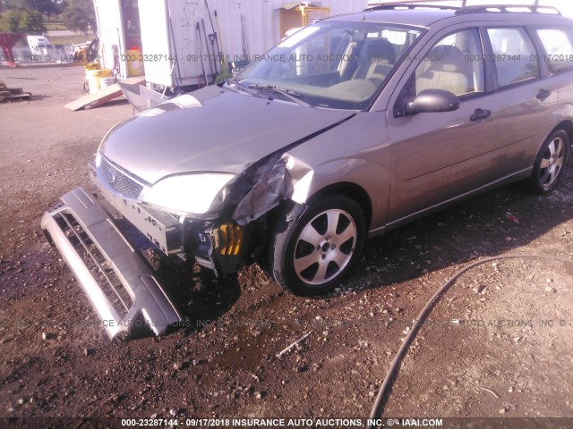 1FAFP36N25W297910 - 2005 FORD FOCUS ZXW TAN photo 6