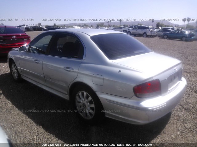 KMHWF35H94A060783 - 2004 HYUNDAI SONATA GLS/LX SILVER photo 3