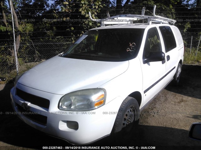 1GBDV13128D185674 - 2008 CHEVROLET UPLANDER INCOMPLETE WHITE photo 2