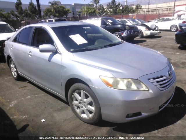 JTNBE46K373067772 - 2007 TOYOTA CAMRY NEW GENERAT CE/LE/XLE/SE SILVER photo 1