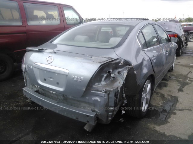 1N4BL21E98N451888 - 2008 NISSAN ALTIMA 3.5SE/3.5SL GRAY photo 4