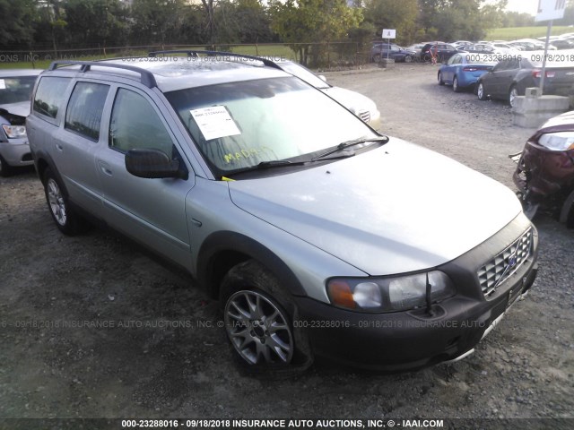 YV1SZ59H141136345 - 2004 VOLVO XC70 SILVER photo 1