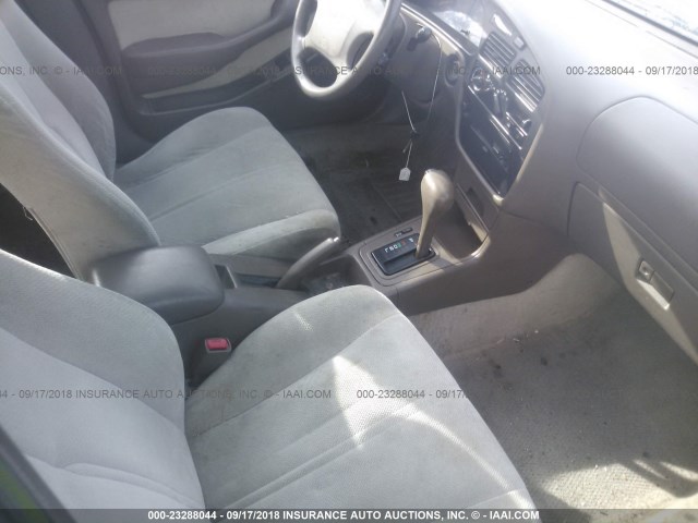 JT2BG12K8T0343371 - 1996 TOYOTA CAMRY DX/LE/XLE თაფლისფერი ფოტო 5