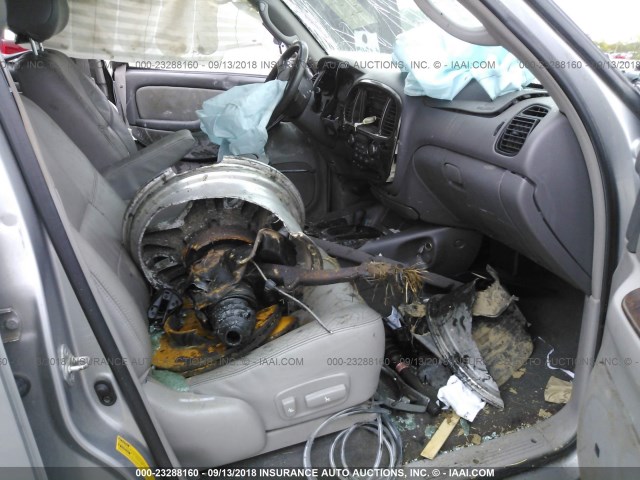 5TDBT48A52S081369 - 2002 TOYOTA SEQUOIA LIMITED SILVER photo 5