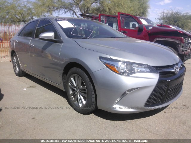 4T1BF1FK0HU363467 - 2017 TOYOTA CAMRY LE/XLE/SE/XSE 银色 照片 1