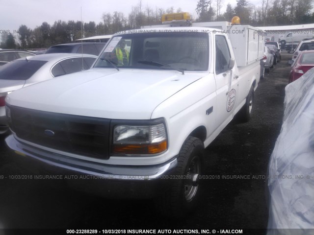 2FTHF25H7TCA63685 - 1996 FORD F250 WHITE photo 2