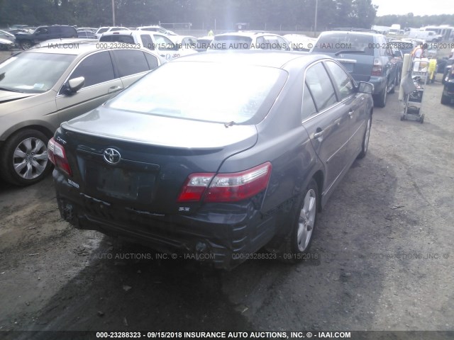 4T1BE46KX9U399589 - 2009 TOYOTA CAMRY SE/LE/XLE ნაცრისფერი ფოტო 4