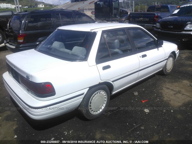 3FAPP13J0PR116271 - 1993 FORD ESCORT LX WHITE photo 4