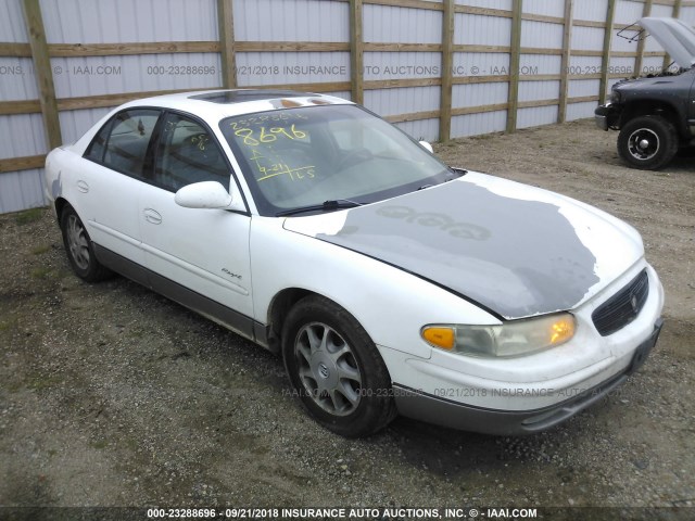 2G4WF5214W1502627 - 1998 BUICK REGAL GS 白色 照片 1