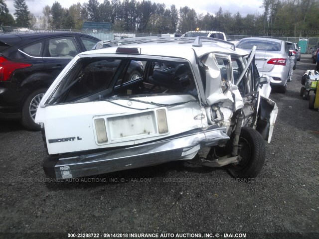 1FABP349XGW331731 - 1986 FORD ESCORT L WHITE photo 6