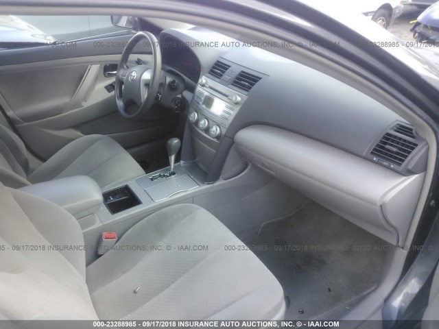 4T1BE46K87U597195 - 2007 TOYOTA CAMRY NEW GENERATION CE/LE/XLE/SE GRAY photo 5