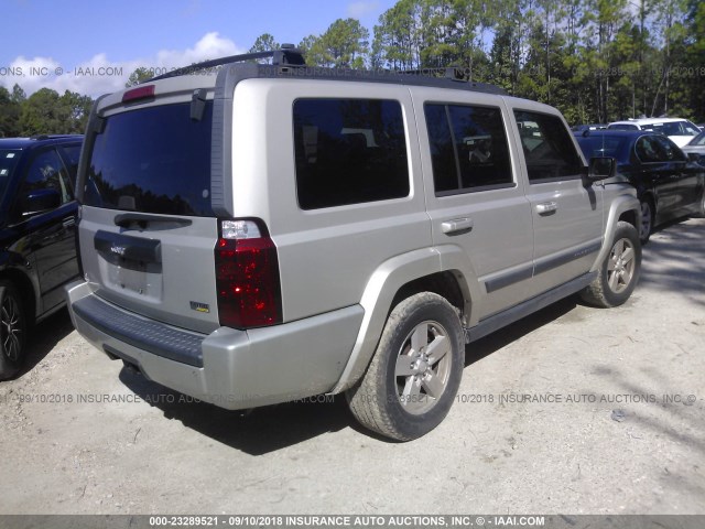 1J8HH48N28C163688 - 2008 JEEP COMMANDER SPORT SILVER photo 4