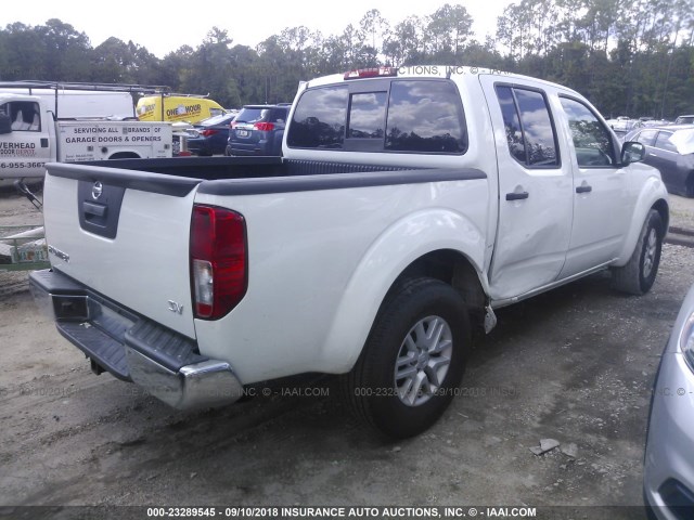 1N6AD0ER9JN747131 - 2018 NISSAN FRONTIER S/SV/SL/PRO-4X WHITE photo 4