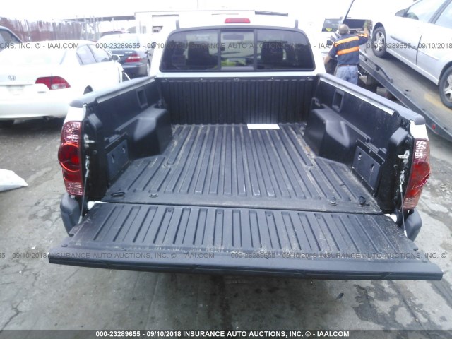 5TETX22N66Z235993 - 2006 TOYOTA TACOMA ACCESS CAB WHITE photo 8