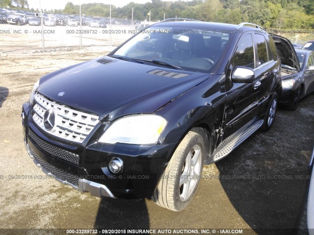 4JGBB72E59A452212 - 2009 MERCEDES-BENZ ML 550 BLACK photo 2