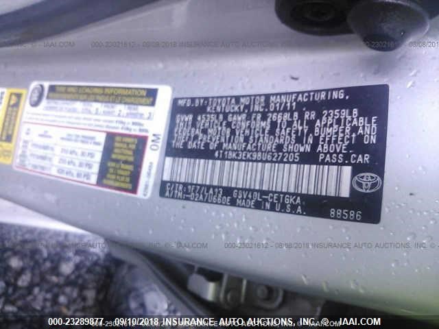 4T1BK3EK9BU627205 - 2011 TOYOTA CAMRY SE/LE/XLE ვერცხლისფერი ფოტო 9