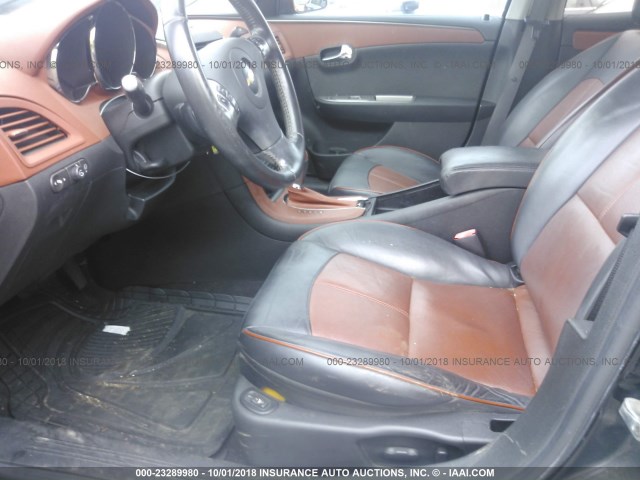 1G1ZK577X8F181188 - 2008 CHEVROLET MALIBU LTZ 黑色 照片 5