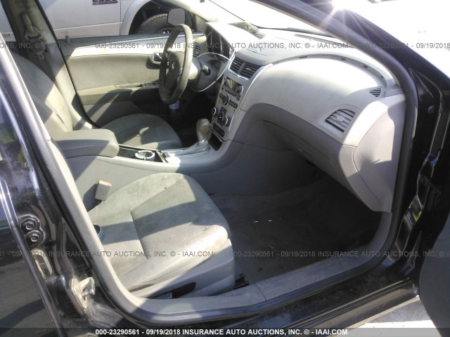 1G1ZB5E05CF166788 - 2012 CHEVROLET MALIBU LS შავი ფოტო 5