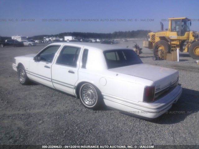 1LNLM81W0RY756313 - 1994 LINCOLN TOWN CAR EXECUTIVE WHITE photo 3