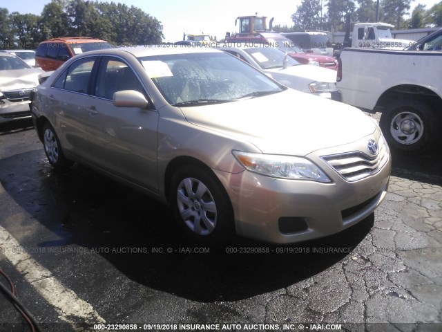 4T1BF3EK4BU769479 - 2011 TOYOTA CAMRY SE/LE/XLE GOLD photo 1