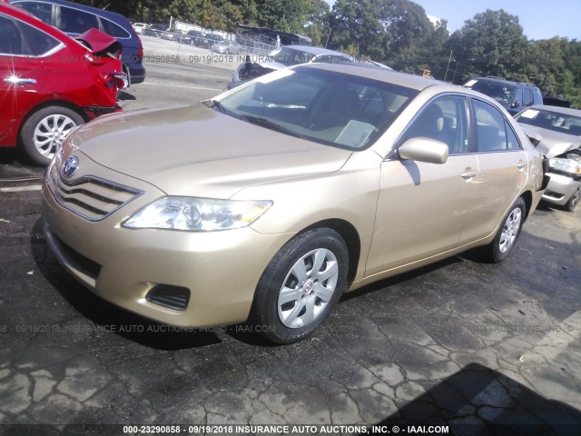4T1BF3EK4BU769479 - 2011 TOYOTA CAMRY SE/LE/XLE ოქროსფერი ფოტო 2