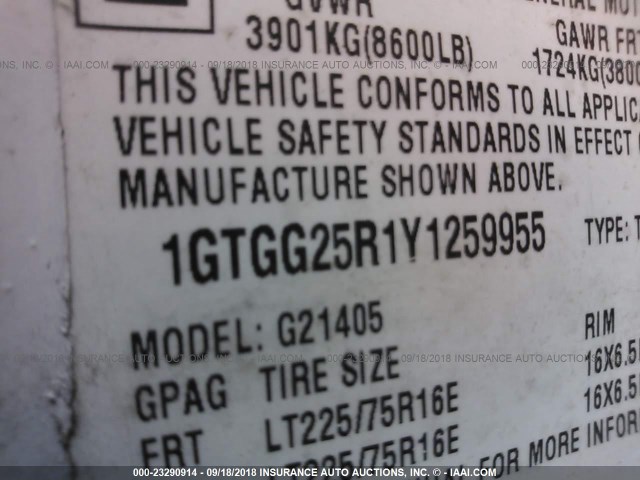 1GTGG25R1Y1259955 - 2000 GMC SAVANA G2500 WHITE photo 9