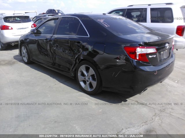 4T1BK1FK2DU531390 - 2013 TOYOTA CAMRY SE/XLE BLACK photo 3