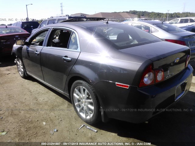 1G1ZE5E77BF248993 - 2011 CHEVROLET MALIBU LTZ 灰色 照片 3