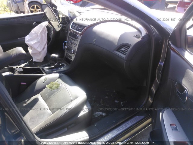 1G1ZE5E77BF248993 - 2011 CHEVROLET MALIBU LTZ 灰色 照片 5