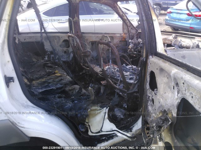 4F2YU09102KM65971 - 2002 MAZDA TRIBUTE LX/ES 白色 照片 8