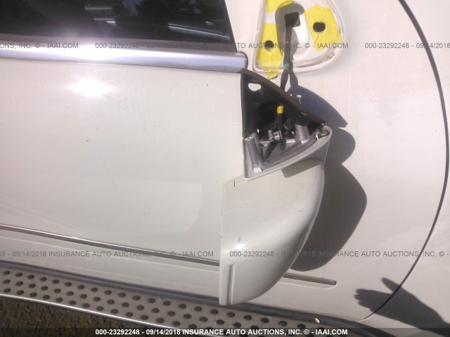 4JGBB8GB2BA645847 - 2011 MERCEDES-BENZ ML 350 4MATIC WHITE photo 6