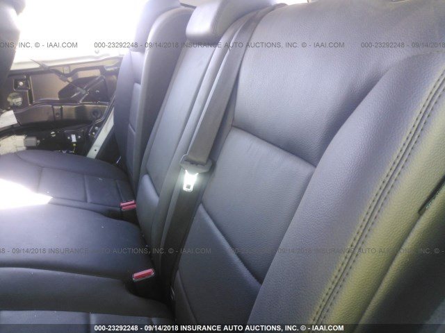 4JGBB8GB2BA645847 - 2011 MERCEDES-BENZ ML 350 4MATIC WHITE photo 8