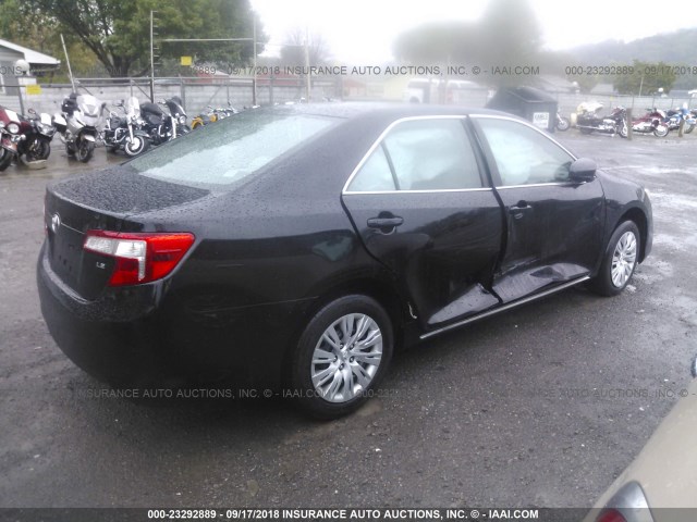 4T1BF1FKXCU024451 - 2012 TOYOTA CAMRY SE/LE/XLE 黑色 照片 4
