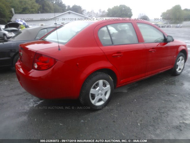 1G1AL58F287334611 - 2008 CHEVROLET COBALT LT RED photo 4