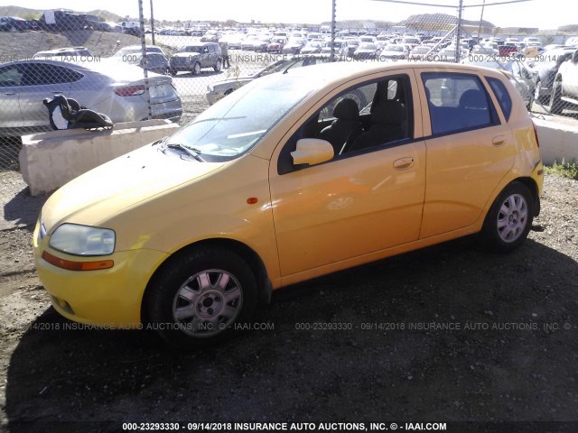 KL1TD62684B236046 - 2004 CHEVROLET AVEO YELLOW photo 2