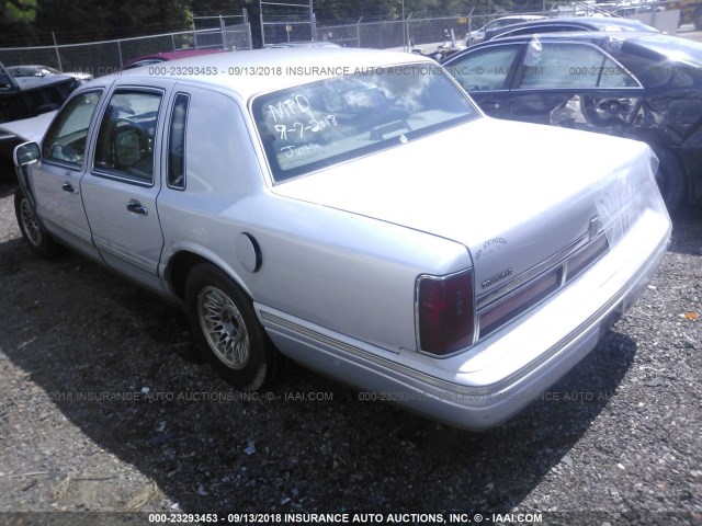 1LNLM81W4SY721909 - 1995 LINCOLN TOWN CAR EXECUTIVE SILVER photo 3