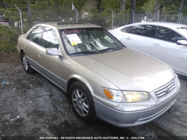 JT2BF28K310312400 - 2001 TOYOTA CAMRY LE/XLE GOLD photo 1